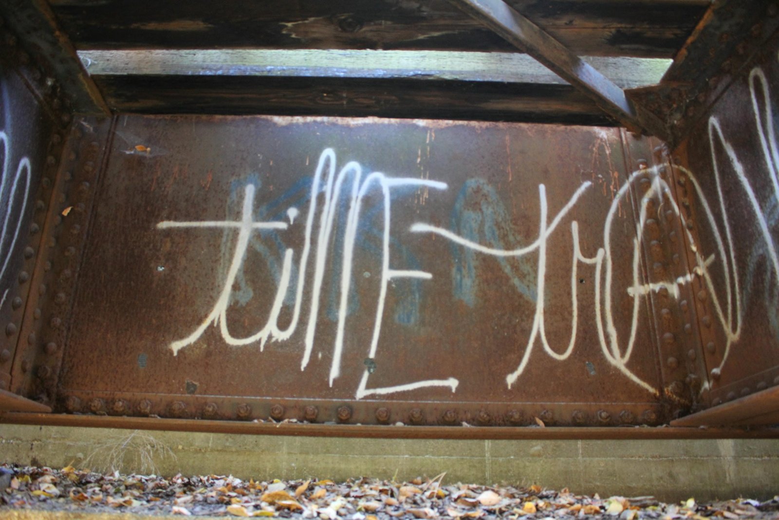 End floorbeam detail